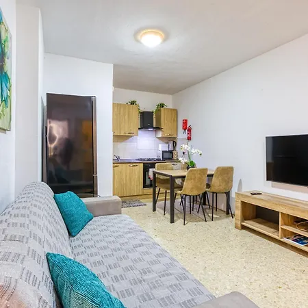 Fully Equipped 1 Bedroom In Bugibba Prime Location