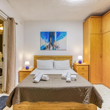 Fully Equipped 1 Bedroom In Bugibba Prime Location *