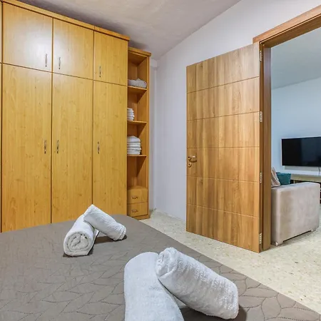 Appartement Fully Equipped 1 Bedroom In Bugibba Prime Location *